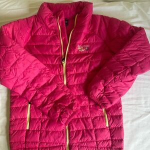 Girls' Mountain Hardware magenta puffy jacket size M